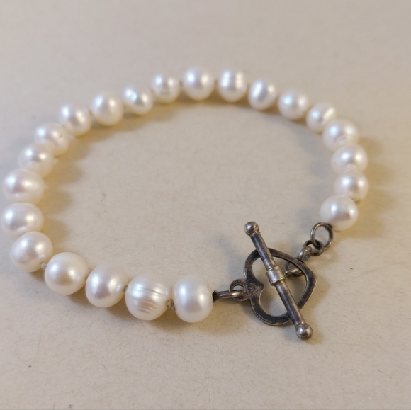Vintage Jewelry - Freshwater Pearl Bracelet with Sterling Silver Clasp